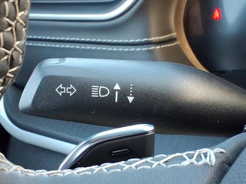 Used 2023 Jeep Grand Cherokee Altitude image 24