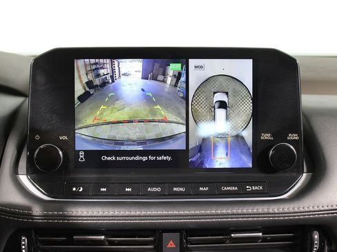 Used 2023 Nissan Rogue SL w/ SL Premium Package image 21