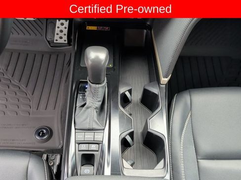 Used 2025 Toyota Camry SE FWD image 19