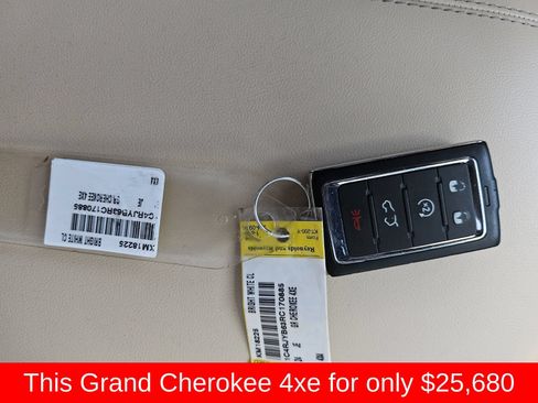 Used 2024 Jeep Grand Cherokee Limited 4xe AWD/4WD image 21
