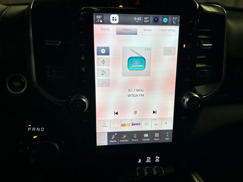 New 2026 RAM 1500 4x4 Crew Cab image 15