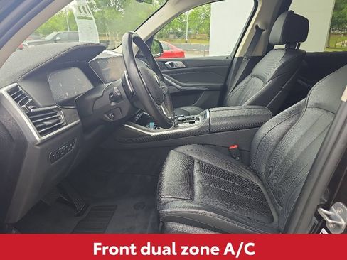 Used 2020 BMW X7 xDrive40i w/ Premium Package AWD/4WD image 16