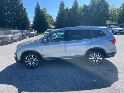 Used 2020 Honda Pilot Elite image 2