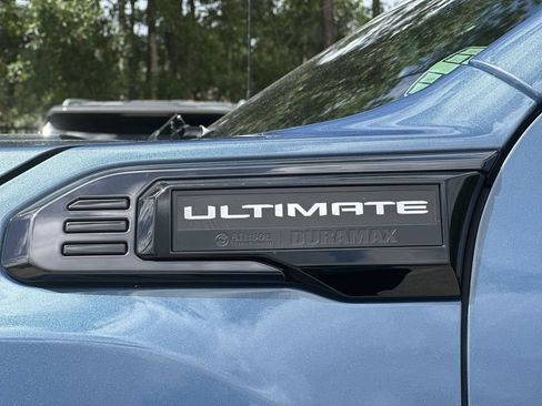 Certified 2024 GMC Sierra 2500 Denali Ultimate AWD/4WD image 31