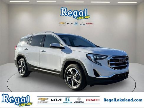 Used 2020 GMC Terrain SLT image 1
