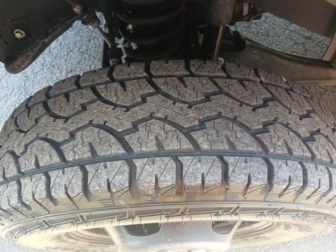 Used 2018 RAM 3500 Tradesman w/ Chrome Appearance Group image 18