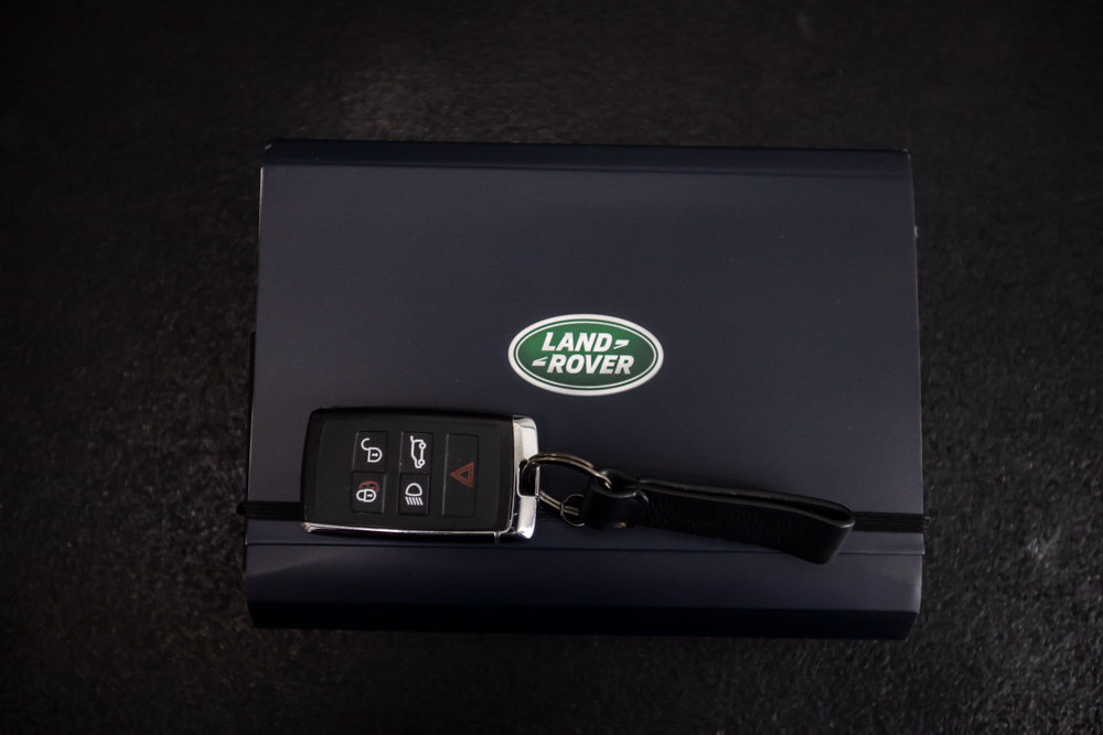 Used 2026 Land Rover Range Rover Sport SE AWD/4WD image 37