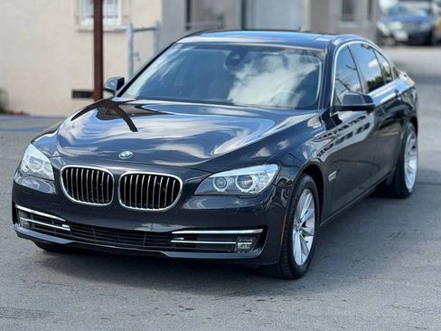 Used 2014 BMW 740i RWD image 7