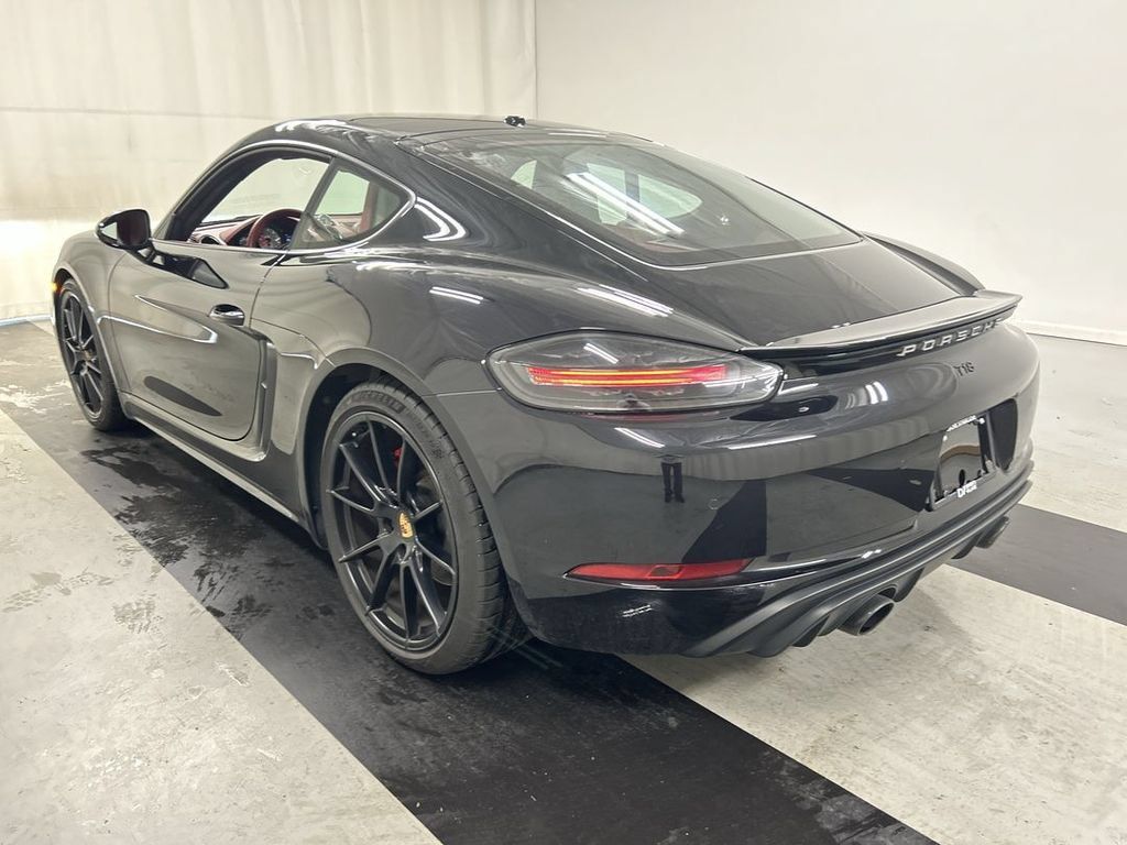 Used 2021 Porsche 718 Cayman GTS RWD image 7