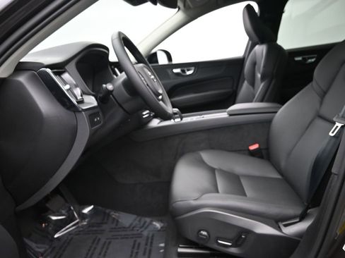 New 2025 Volvo XC60 T8 Core w/ Protection Package Premier image 22