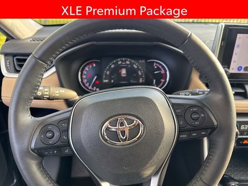 Used 2023 Toyota RAV4 XLE Premium AWD/4WD image 6