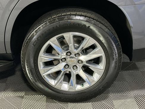 Used 2021 Chevrolet Tahoe Premier w/ Premium Package image 12