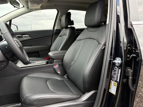 New 2026 Kia Sportage EX image 11
