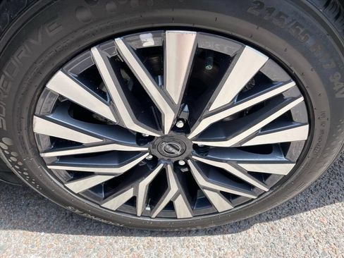 Used 2025 Nissan Altima 2.5 SV FWD image 30