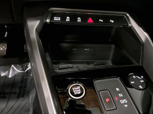 Used 2023 Audi A3 2.0T Premium w/ Convenience Package image 36