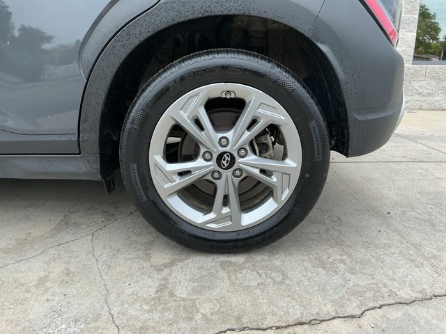 Certified 2023 Hyundai Kona SEL AWD/4WD image 36