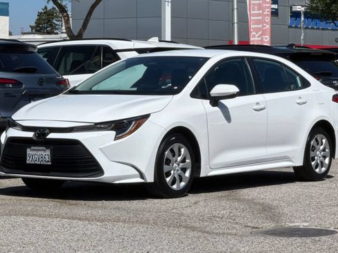 Certified 2025 Toyota Corolla LE w/ Convenience Package FWD image 7