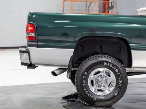 Used 2001 Dodge Ram 2500 Truck 4x4 Quad Cab image 17