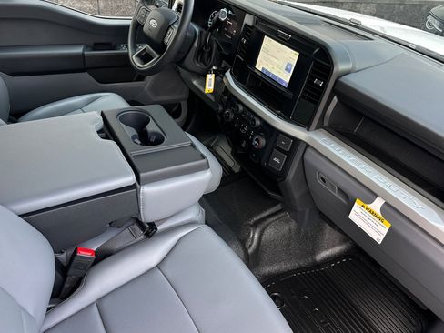 New 2026 Ford F250 XL w/ XL Chrome Package image 14