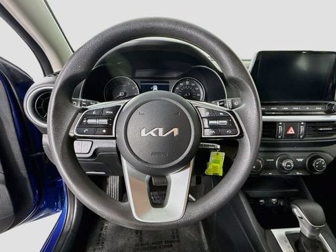 Used 2024 Kia Forte LXS FWD image 11