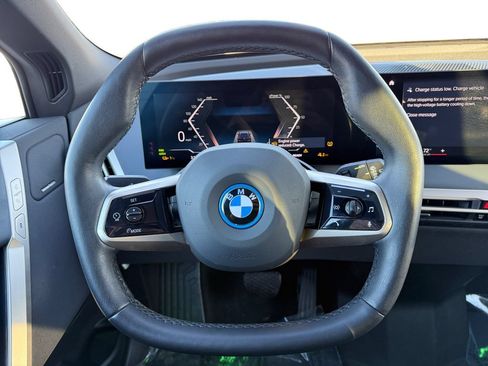 Used 2023 BMW iX xDrive50 w/ Ultimate Package 2 AWD/4WD image 12