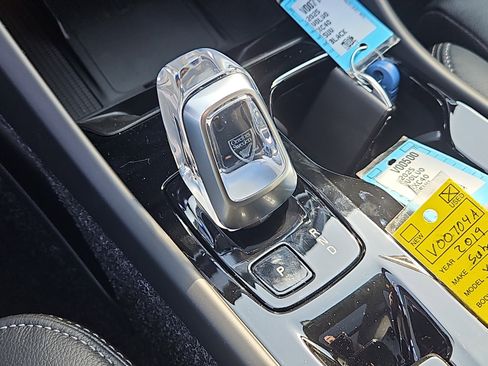 New 2025 Volvo XC40 B5 Plus w/ Protection Package Premier image 19