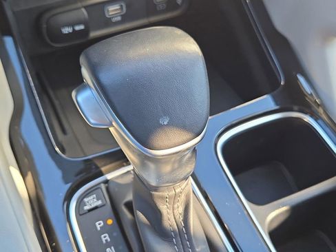 Used 2023 Kia Telluride EX w/ EX Captain's Chair Package image 24