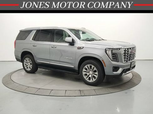 Used 2025 GMC Yukon Denali AWD/4WD image 1