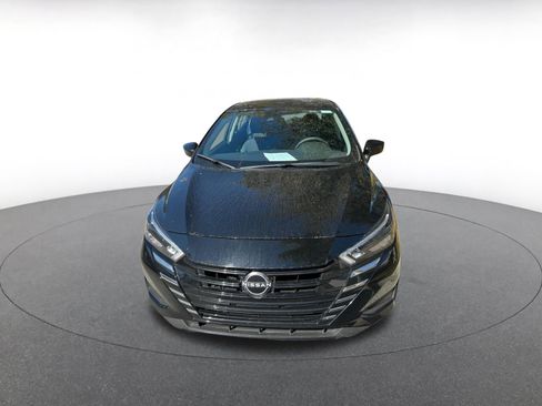 Used 2025 Nissan Versa SV image 7