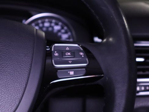 Used 2013 Volkswagen Touareg VR6 AWD/4WD image 20