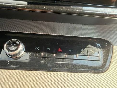 Used 2025 Ford Expedition Max Active AWD/4WD image 44