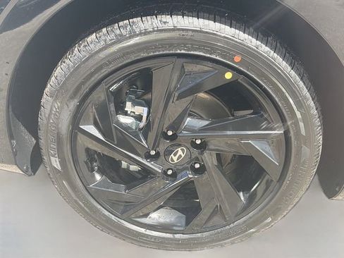 New 2026 Hyundai Elantra SEL Sport Premium FWD image 32