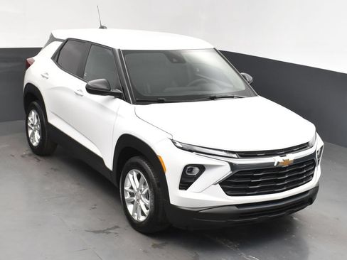 New 2025 Chevrolet TrailBlazer LS w/ LS Convenience Package FWD image 36