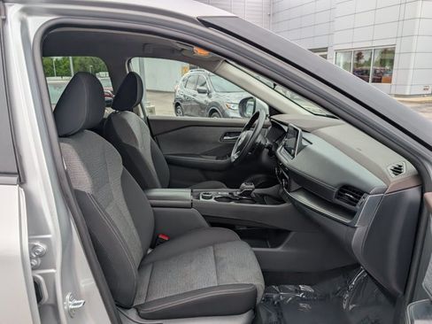 Certified 2023 Nissan Rogue SV AWD/4WD image 11