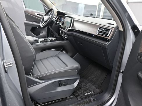 New 2026 Volkswagen Atlas SEL AWD/4WD image 47