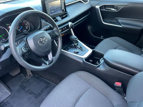 Certified 2022 Toyota RAV4 XLE AWD/4WD image 11