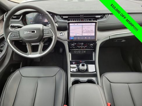 New 2025 Jeep Grand Cherokee L Limited AWD/4WD image 17