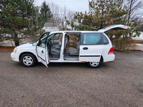 Used 2005 Ford Freestar S image 24