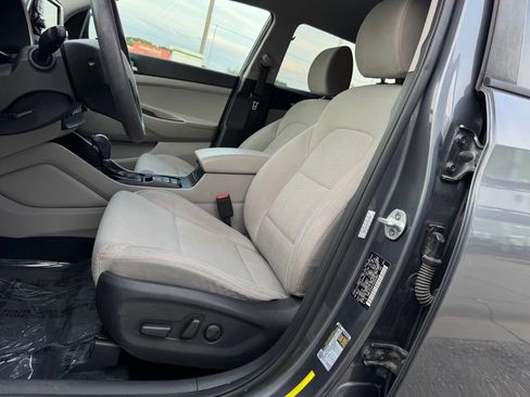 Used 2019 Hyundai Tucson Value AWD/4WD image 5