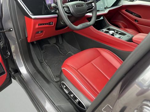 Used 2024 Jeep Wagoneer Launch Edition image 28