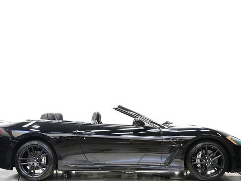 Used 2013 Maserati GranTurismo Sport image 2