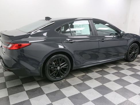 New 2026 Toyota Camry SE image 8