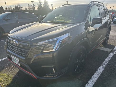 Used 2023 Subaru Forester Sport image 1