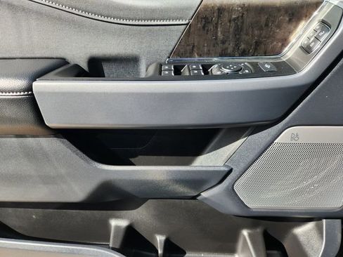 Used 2023 Ford F250 Lariat w/ Tow Technology Package image 23