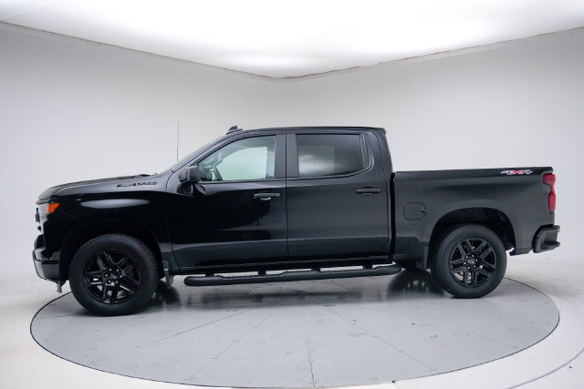 Used 2026 Chevrolet Silverado 1500 Custom w/ Rally Edition AWD/4WD image 3