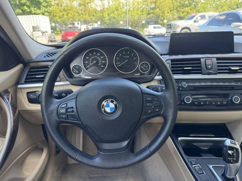 Used 2015 BMW 320i Sedan RWD image 30