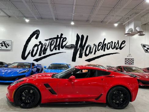 Used 2017 Chevrolet Corvette Grand Sport image 2