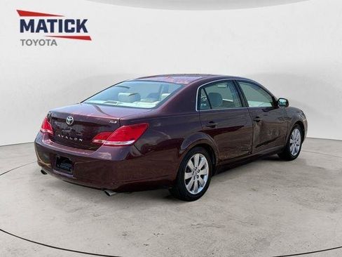 Used 2006 Toyota Avalon XLS FWD image 8
