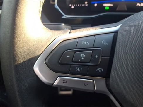 Used 2024 Volkswagen Jetta Sport image 17