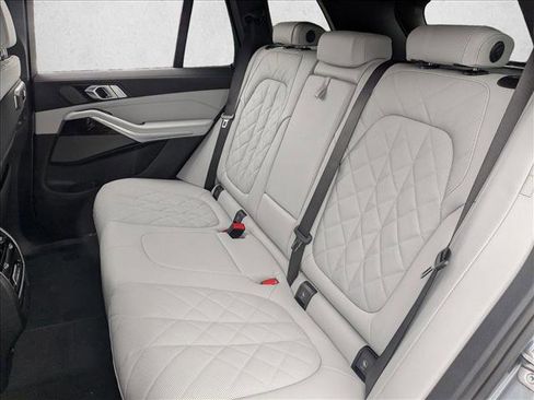 New 2026 BMW X5 xDrive40i w/ Climate Comfort Package image 16